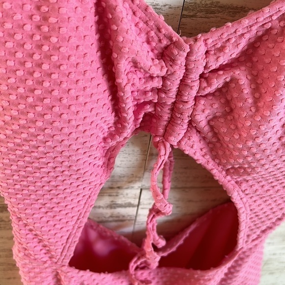 Ninety-Nine Cut Out One Piece | SIZE XS - Picture 4 of 8